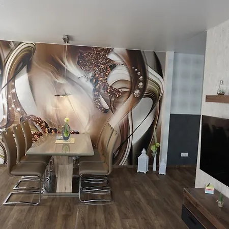 Super Erdgeschosswohnung Διαμέρισμα